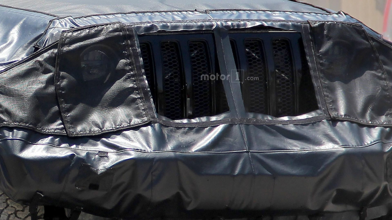 2018-jeep-wrangler-spy-photo.jpg