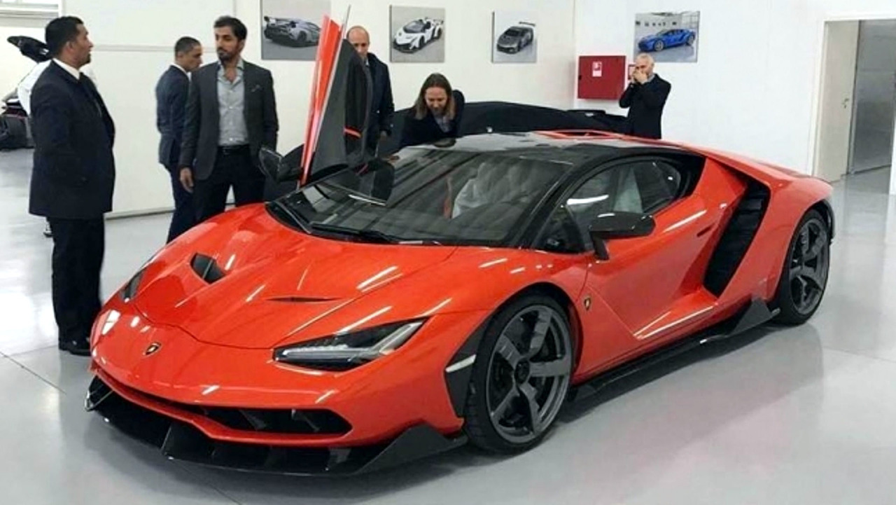 first-delivered-lamborghini-centenario.jpg