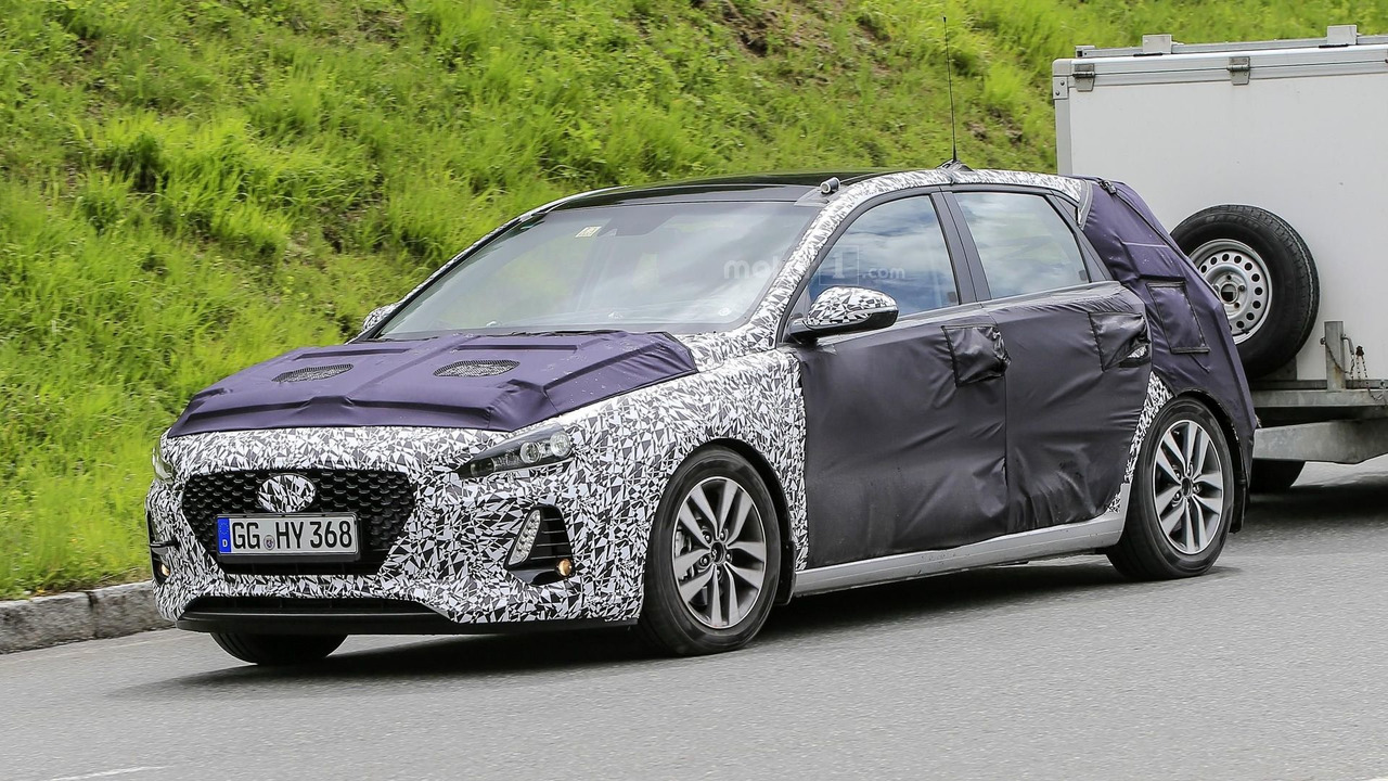 2017-hyundai-i30-spy-photo.jpg