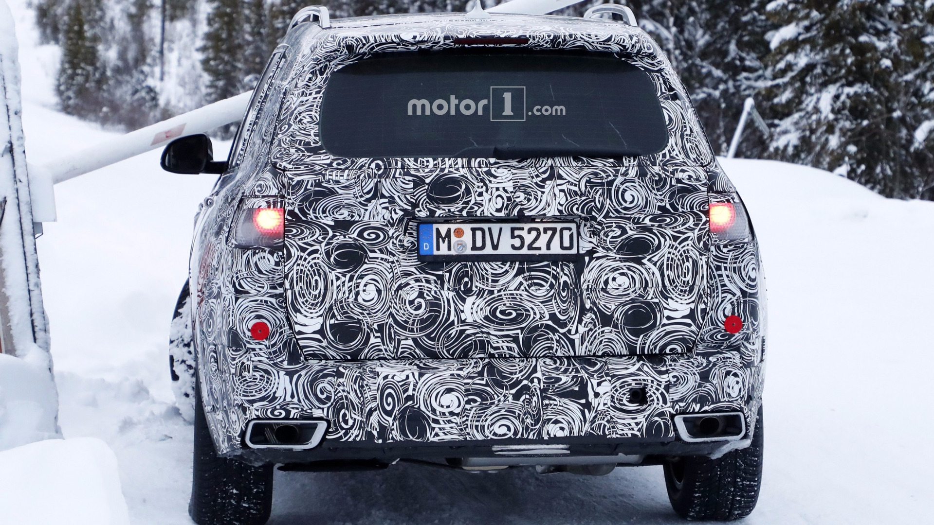 2018-bmw-x7-spy-photo.jpg