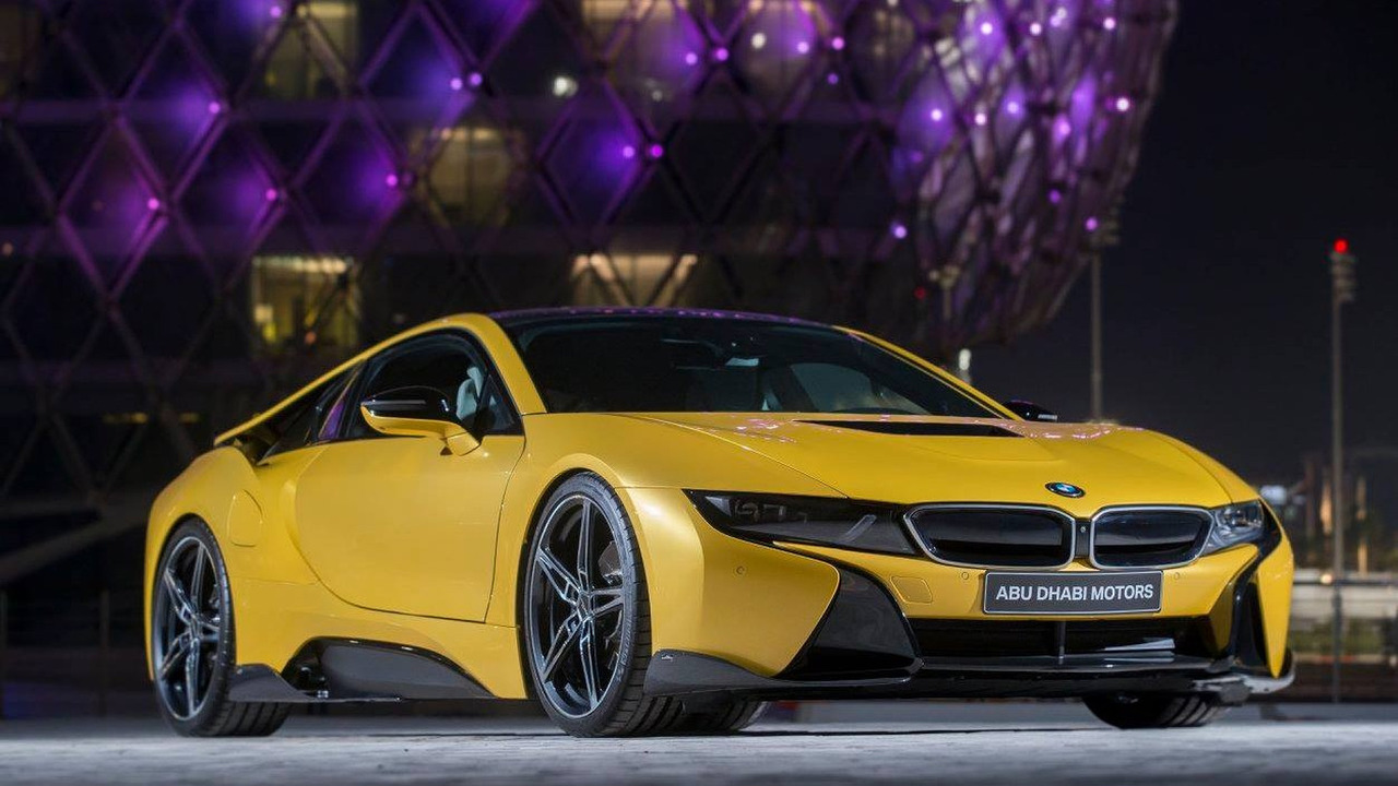 Colorful BMW i8s at Yas Marina Circuit
