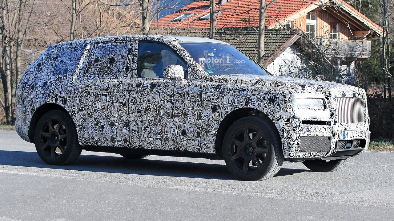 rolls-royce-cullinan-suv-spy-photos.jpg