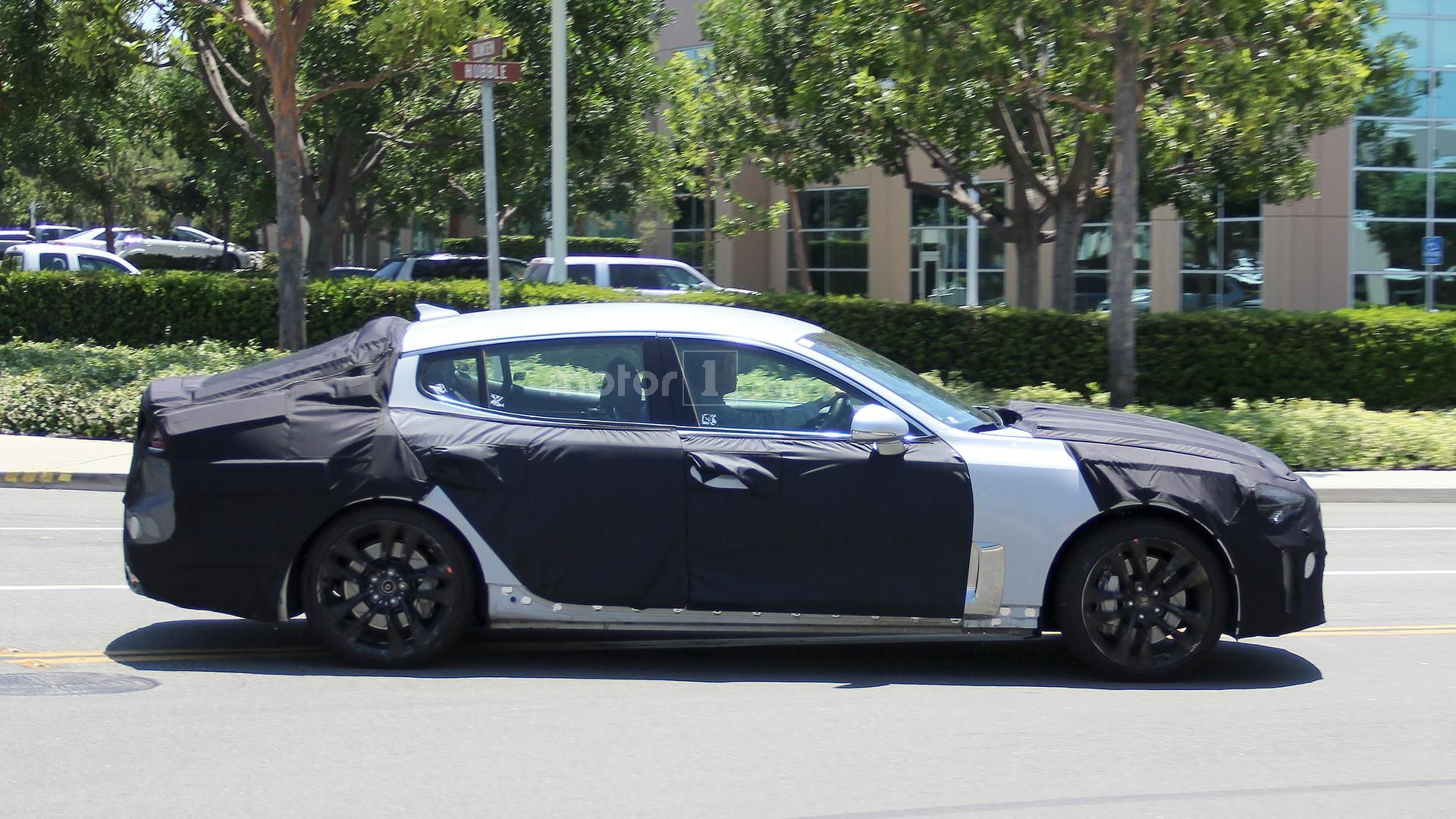 2018-kia-gt-spy-photo.jpg